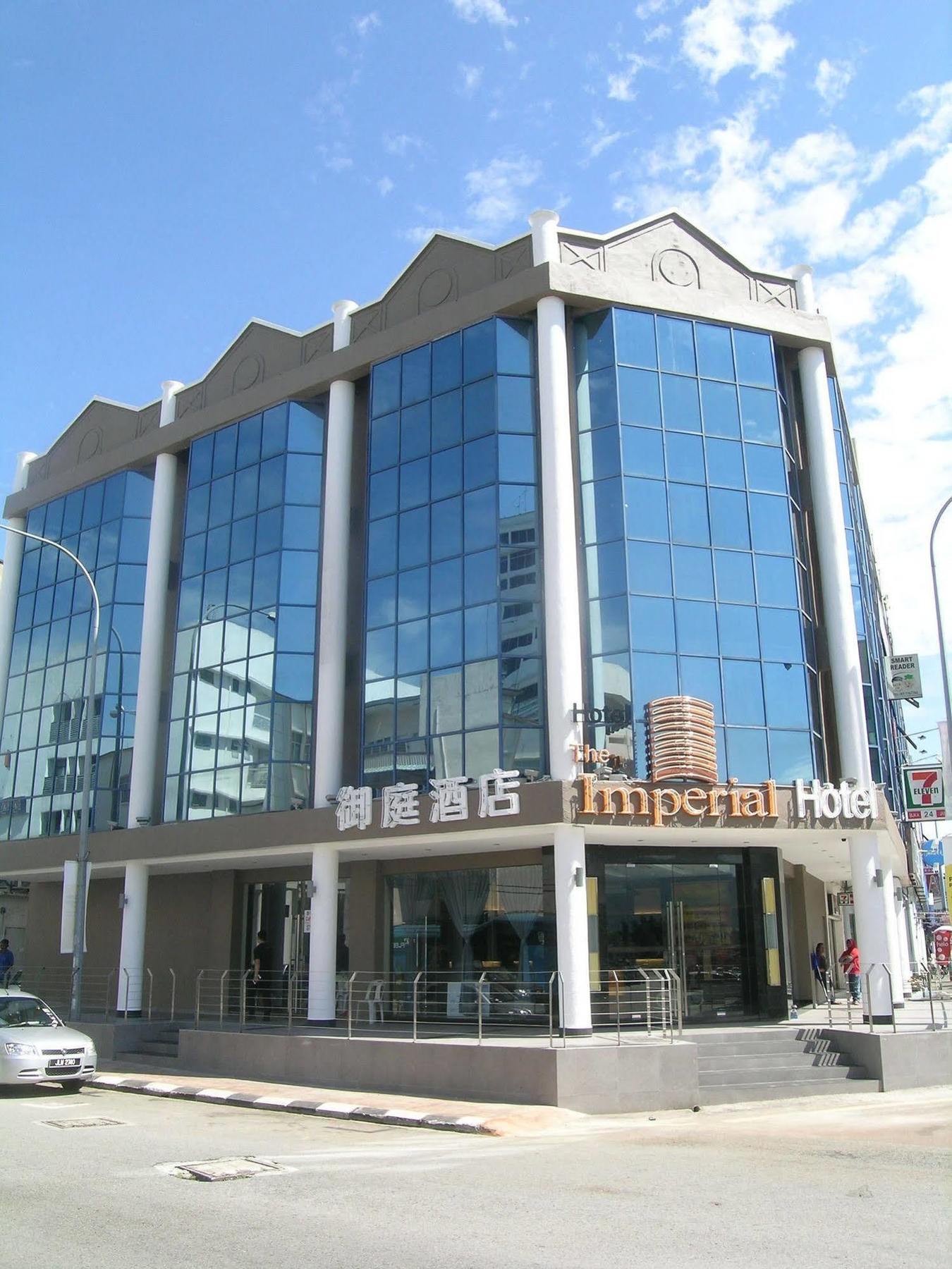 The Imperial Hotel Keluang Exterior foto